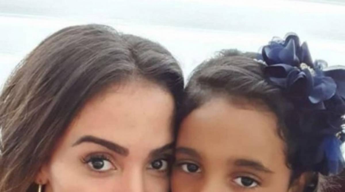 Anitta e a sobrinha Letícia