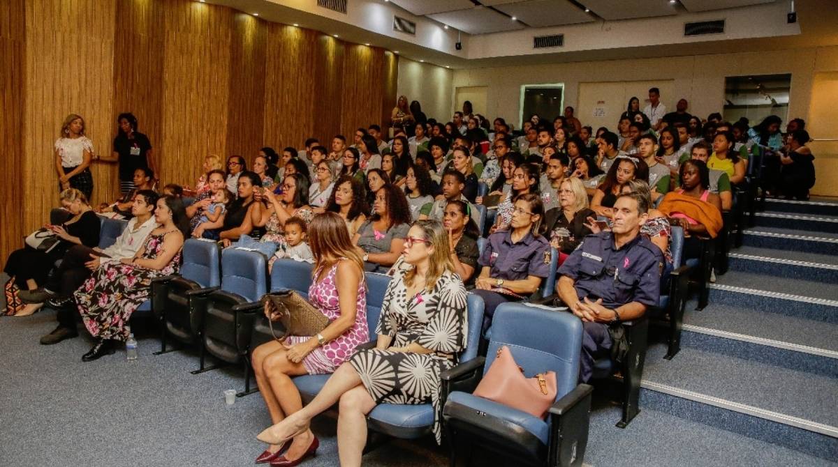 Duque de Caxias promove debate sobre relacionamento abusivo