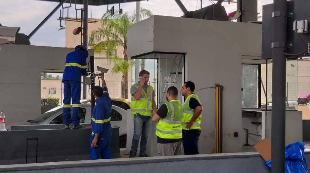 Trabalhos no local começaram na noite desta segunda