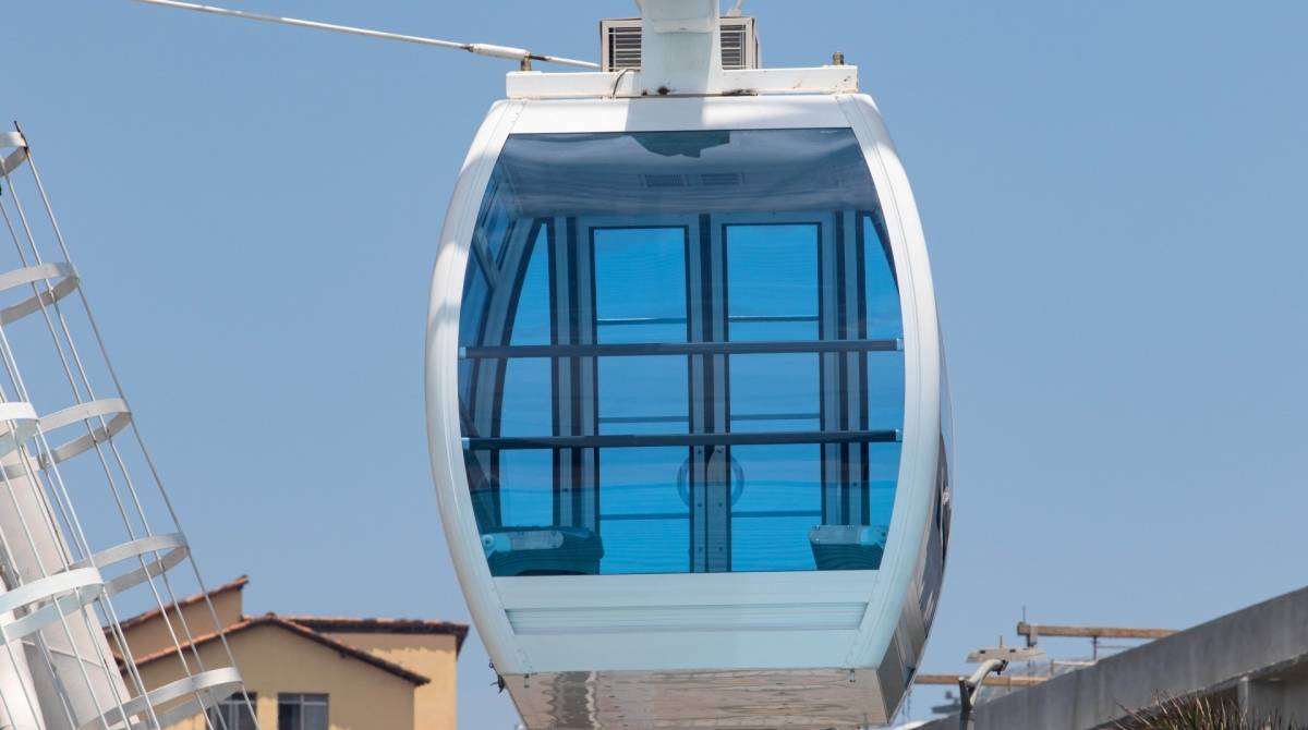 29/10/2019 - AGÊNCIA DE NOTÍCIAS/PARCEIRO - Maior roda-gigante da América Latina está na fase final de construção, na Zona Portuária do Rio, na tarde desta terça-feira (29). Foto: Mauricio Pingo/Parceiro/Agência O Dia