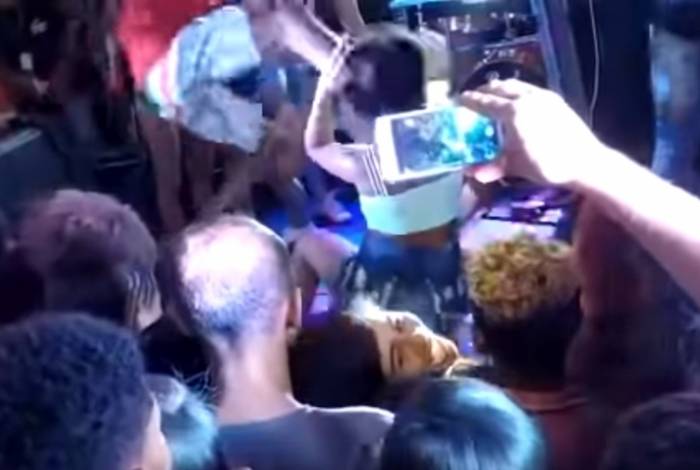 Caso aconteceu durante show do cantor 'O Poeta' em casa na Bahia