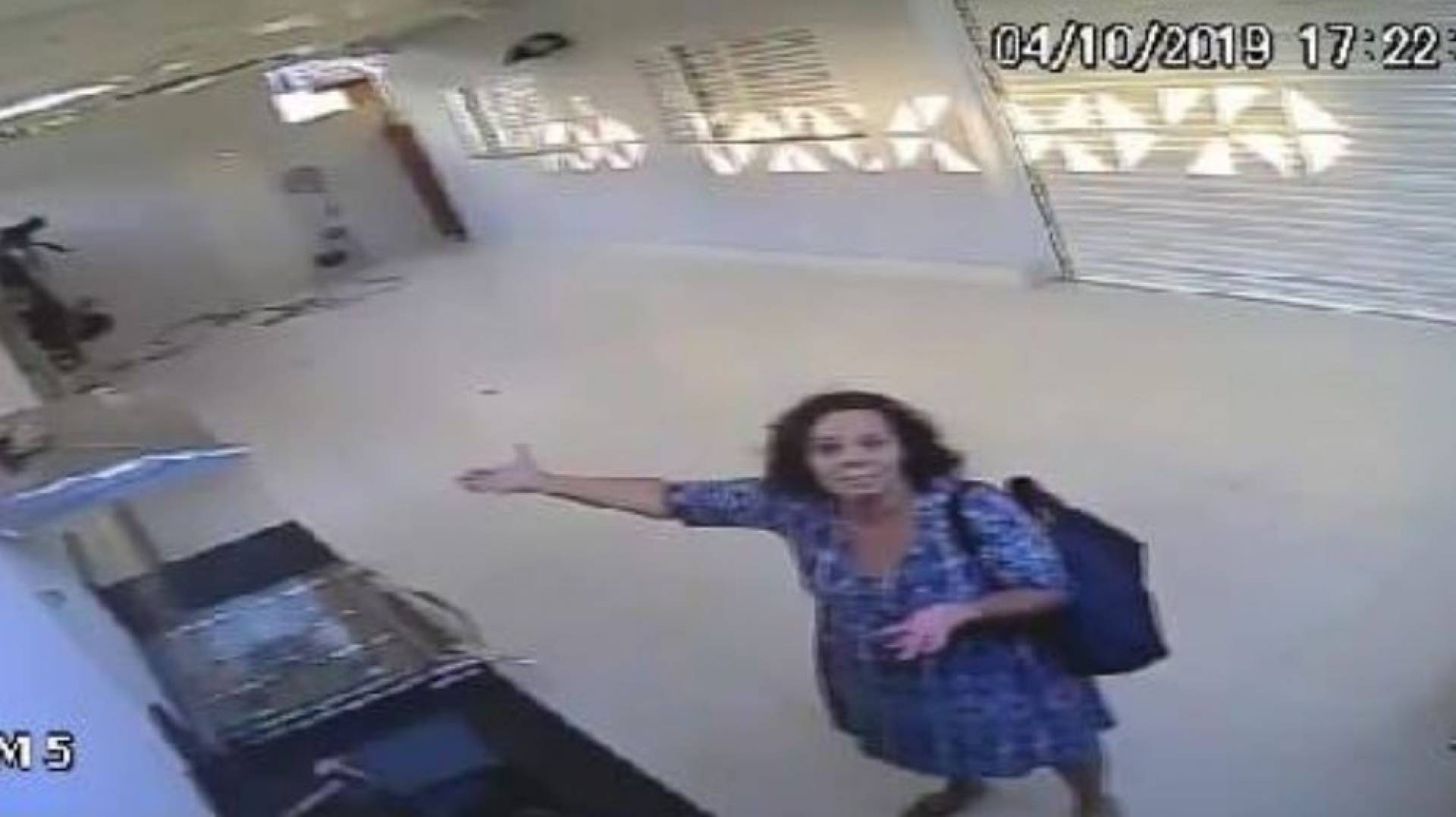 Mulher ficou cerca de 1h presa dentro de garagem