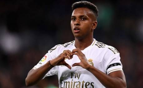 Rodrygo se diz ponto para disputar Copa e prega humildade para atuar com Tite: 'Jogo onde ele quiser'