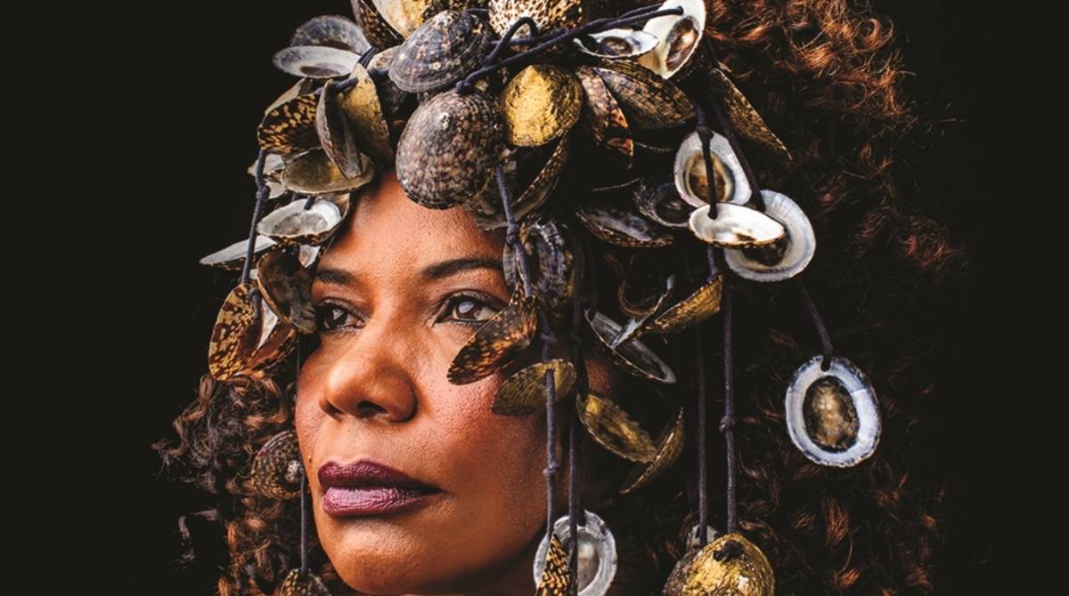 Capa do novo disco de Margareth Menezes, 'Autêntica'