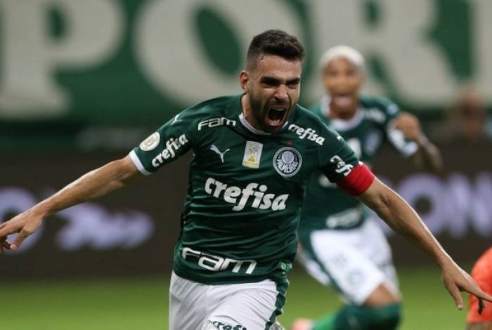 Bruno Henrique marcou um dos gols na vitória de 3 a 0 do Palmeiras
