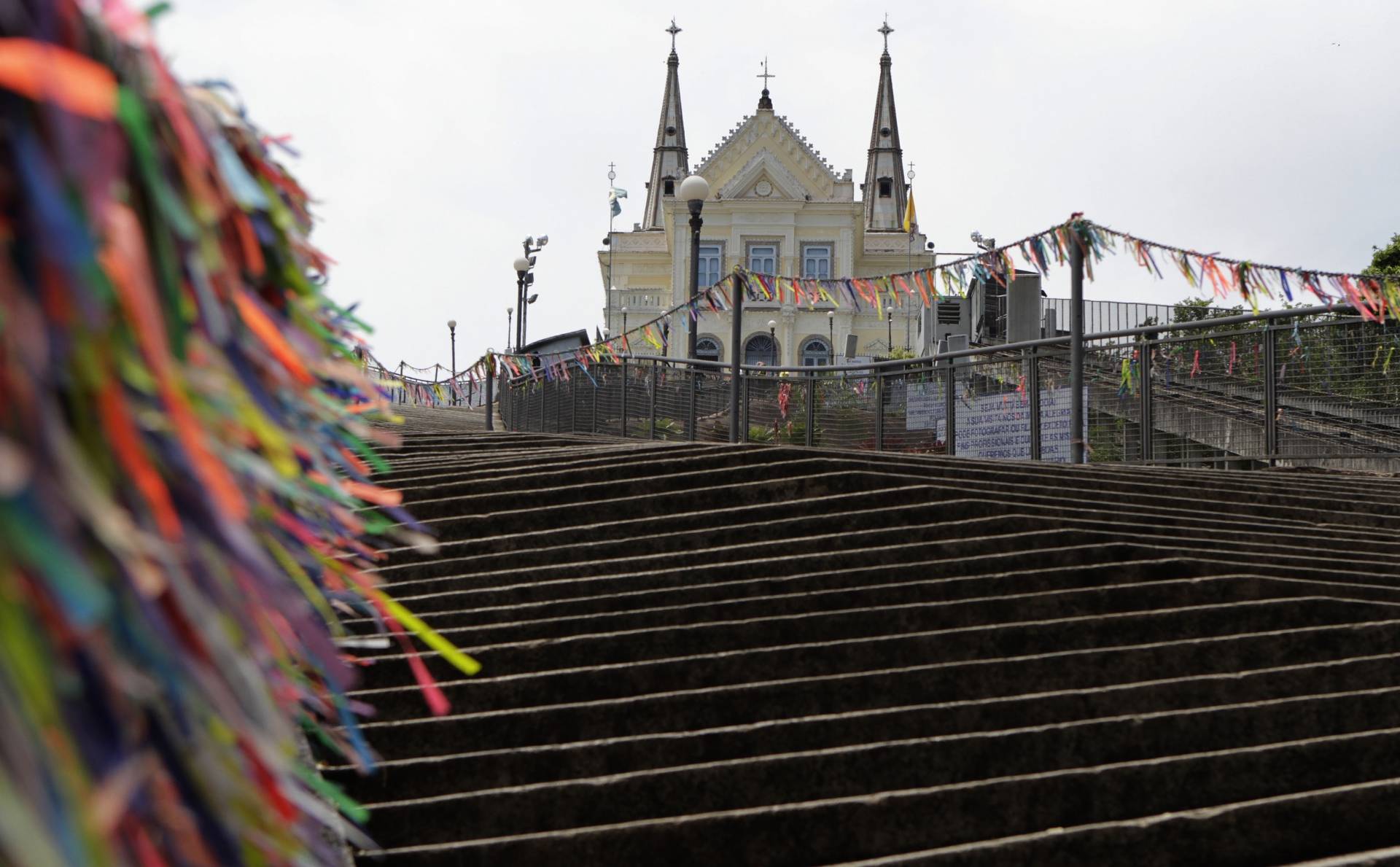 Rio,29/10/2019 -Penha-- Roteiro do  Suburbio,Tour com o dono da pagina Suburbano da Depressao. Na foto,Igreja da Penha .Foto: Cléber Mendes/Agência O Dia