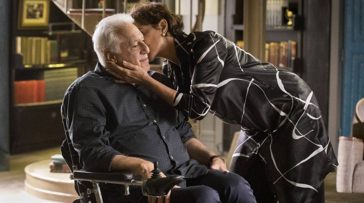  Alberto (Antonio Fagundes) e Vera (Ângela Vieira): amizade ou namoro?