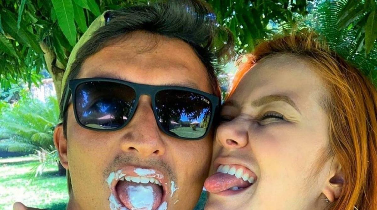 Fl&aacute;vio Nakagima e Mirela Janis