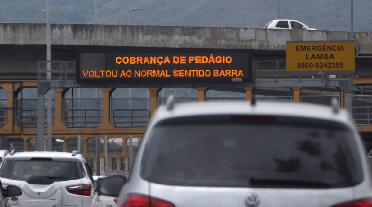 Rio de Janeiro - RJ  - 301/11/2019 - LAMSA volta a cobrar pedagio na Linha Amarela, sentido Barra da Tijuca, zona oeste do Rio, na foto, Pra&ccedil;a do Ped&aacute;gio, em Agua Santa, zona norte do Rio -  foto: Reginaldo Pimenta / Agencia O Dia