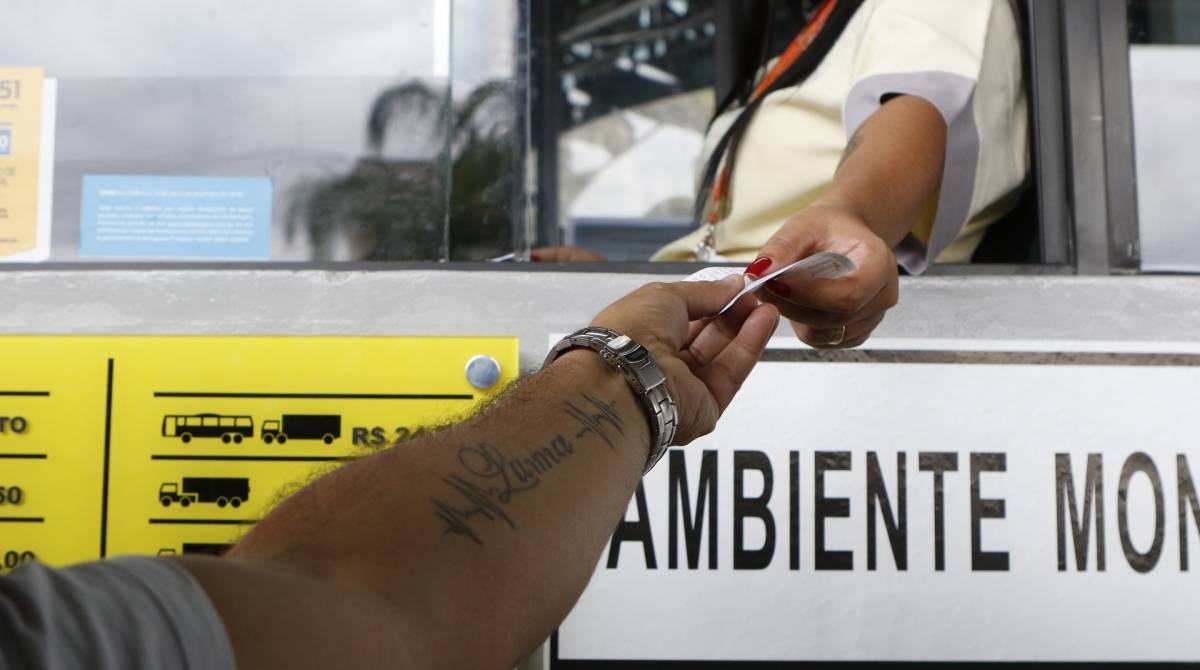 Rio de Janeiro - RJ  - 301/11/2019 - LAMSA volta a cobrar pedagio na Linha Amarela, sentido Barra da Tijuca, zona oeste do Rio, na foto, Pra&ccedil;a do Ped&aacute;gio, em Agua Santa, zona norte do Rio -  foto: Reginaldo Pimenta / Agencia O Dia - Reginaldo Pimenta / Agencia O Dia