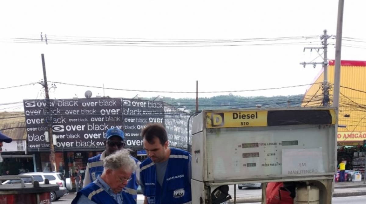 Estabelecimento teve todas as oito bombas de combust&Atilde;&shy;veis interditadas e placas CPU apreendidas