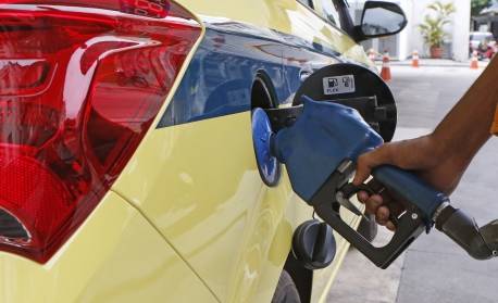 MP que revoga proibição de bombas self-service coloca em risco o emprego de 500 mil frentistas