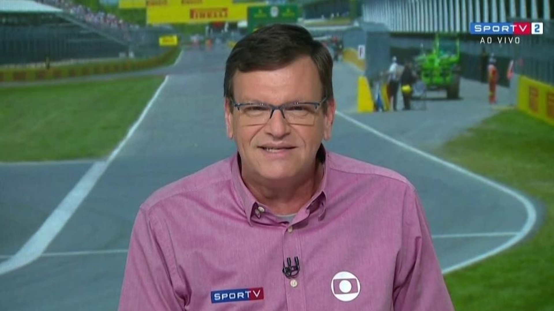 'Est&atilde;o imitando os homens', diz ex-narrador da Globo sobre narra&ccedil;&atilde;o feminina