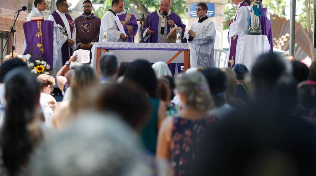 Rio, 02/11/2019, Dia de finados no cemiterio do Caju, Foto de Gilvan de Souza / Agencia o Dia - Gilvan de Souza / Agencia O Dia