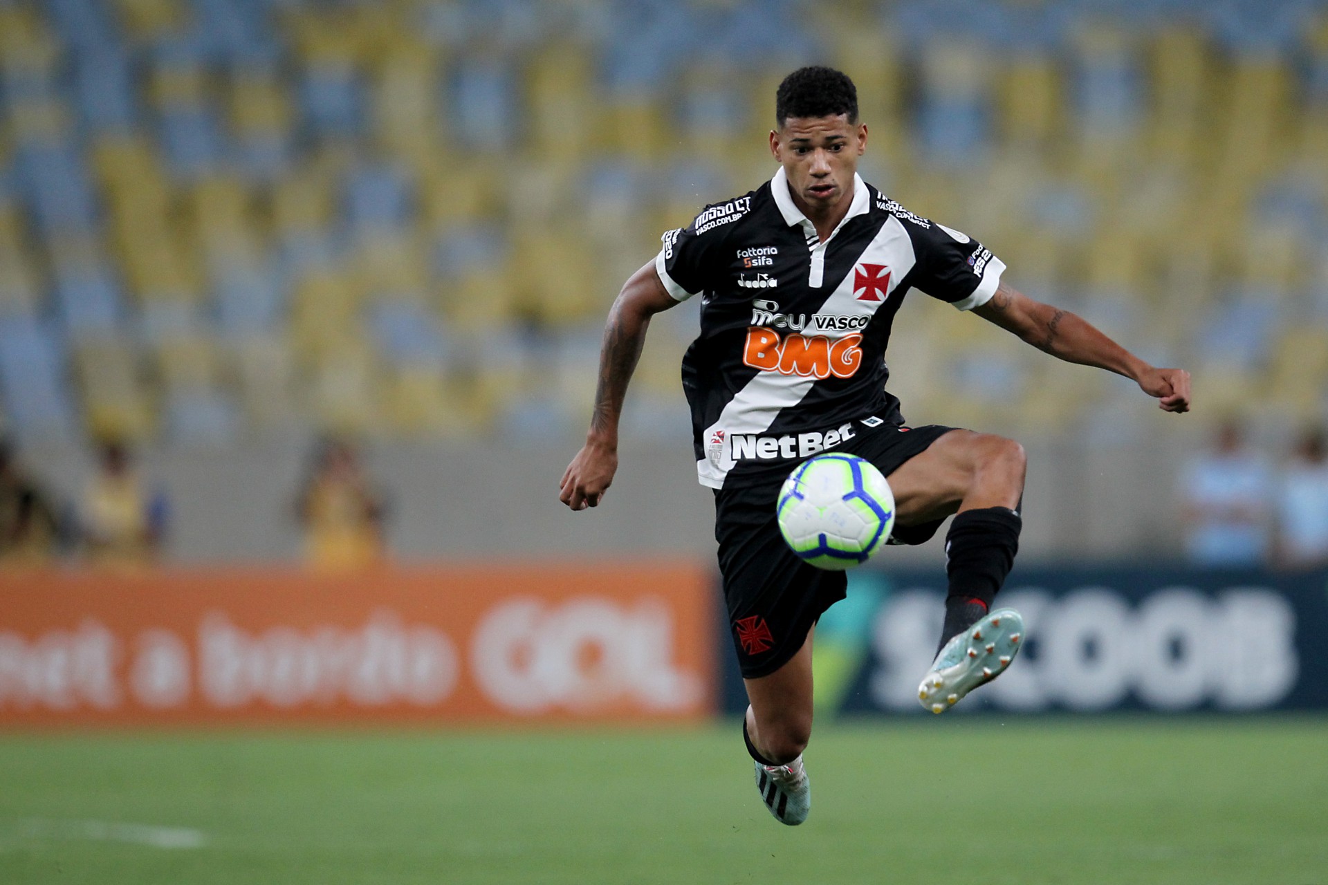 Vasco e Atl&eacute;tico-MG se acertam, e Marrony aguarda documentos para realizar exames no Galo