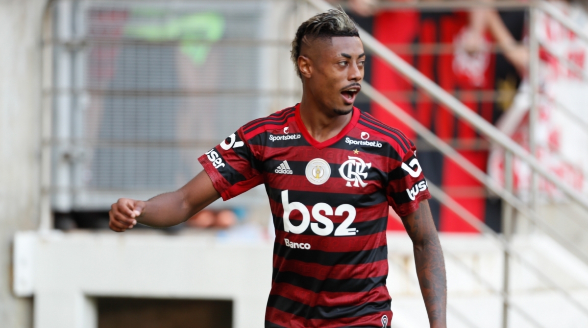 Atacante marcou tr&ecirc;s vezes - Gilvan de Souza / Agencia O Dia