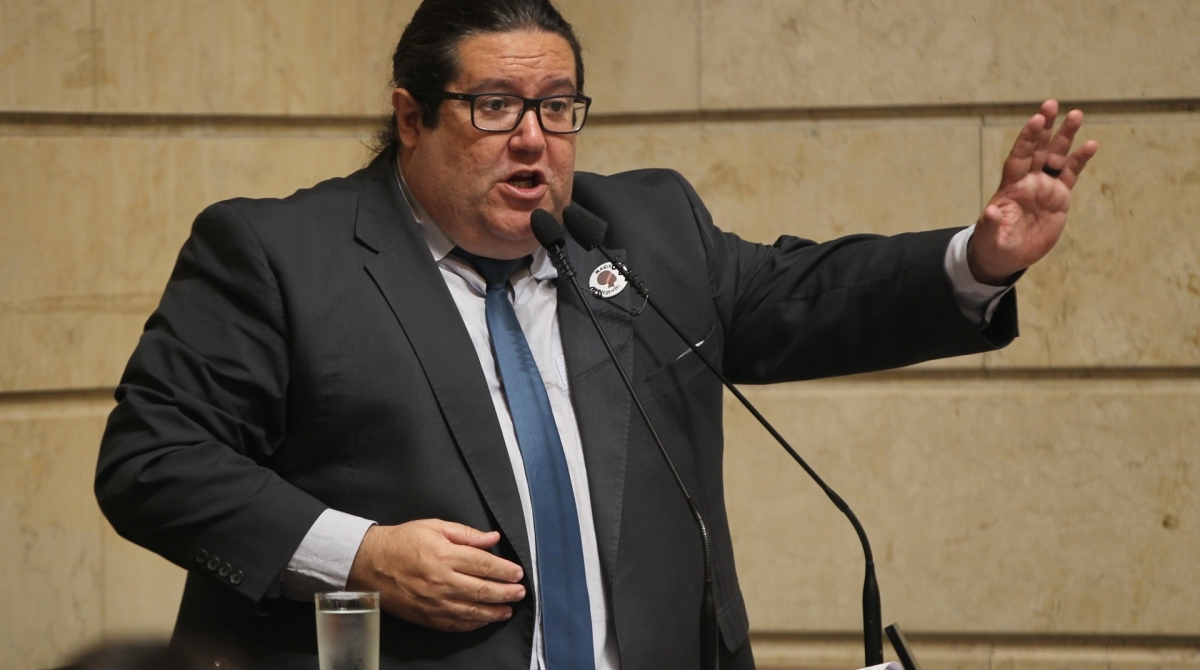 Vereadores aprovam na C&acirc;mara de Vereadores do Rio, em segunda vota&ccedil;&atilde;o, projeto de Lei Complementar que antecipa o fim da concess&atilde;o da Linha Amarela. Na foto, o Vereador, Tarc&iacute;sio Motta.  