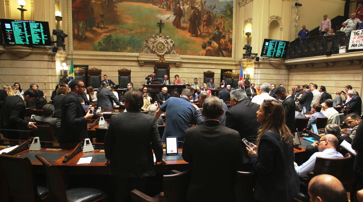 Vereadores aprovam na Câmara de Vereadores do Rio, em segunda votação, projeto de Lei Complementar que antecipa o fim da concessão da Linha Amarela.