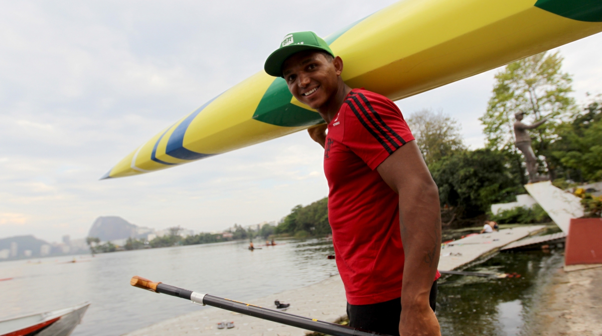 Rio de Janeiro 05/11/2019 - Isaquias Queiroz durante seu treino na Lagoa Rodrigo de Freitas. Foto: Luciano Belford/Agencia O Dia