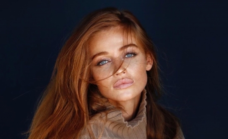 Cintia Dicker mostra look de casamento com Pedro Scooby