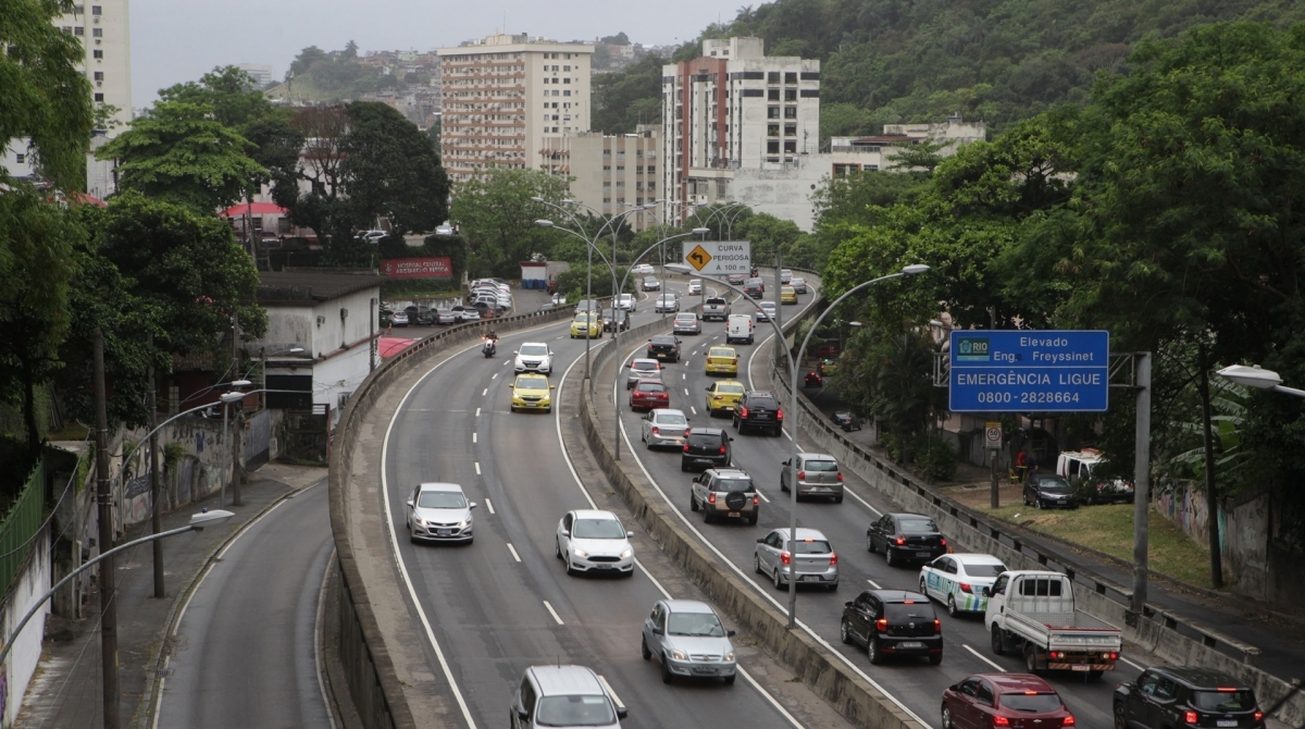 Tiros na comunidade Paula Ramos causam trânsito no Elevado Paulo de Frontin  | Rio de Janeiro | O Dia