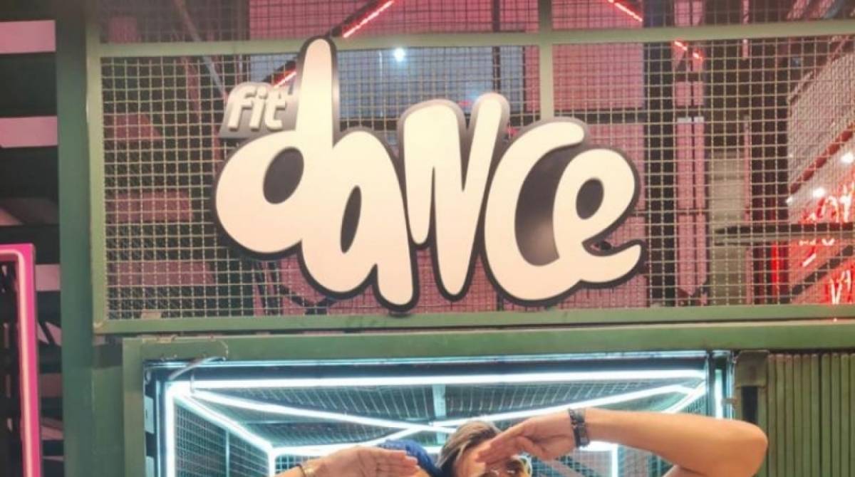 Latino grava brega funk com Fit Dance