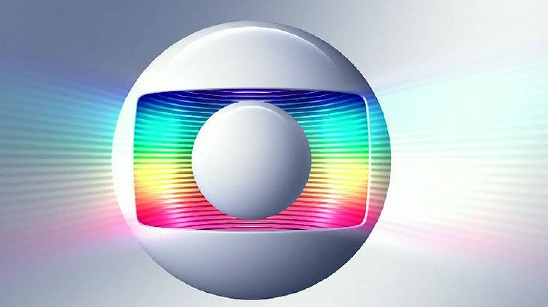 Funcion&aacute;rios planejam protesto contra demiss&otilde;es em massa