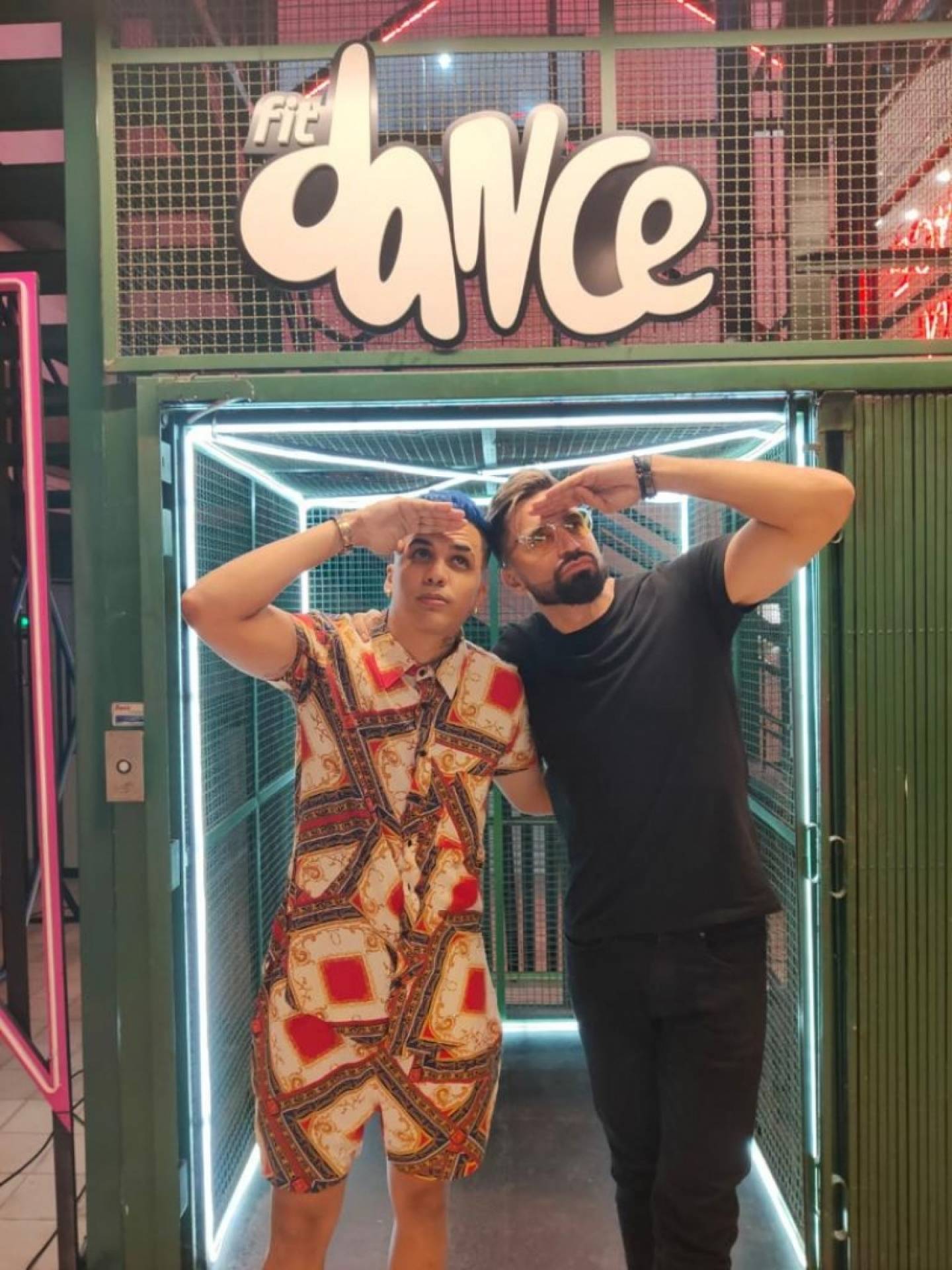 Latino grava brega funk com Fit Dance