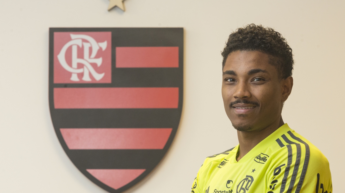 ATAQUE - Entrevista com jogador Vitinbho do Flamengo no Ninho do Urubu em Vargem Grande. Foto: Daniel Castelo Branco / Agencia O Dia