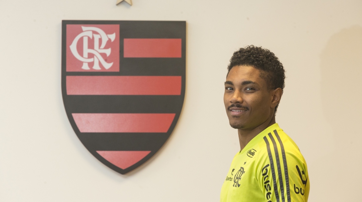 ATAQUE - Entrevista com jogador Vitinbho do Flamengo no Ninho do Urubu em Vargem Grande. Foto: Daniel Castelo Branco / Agencia O Dia