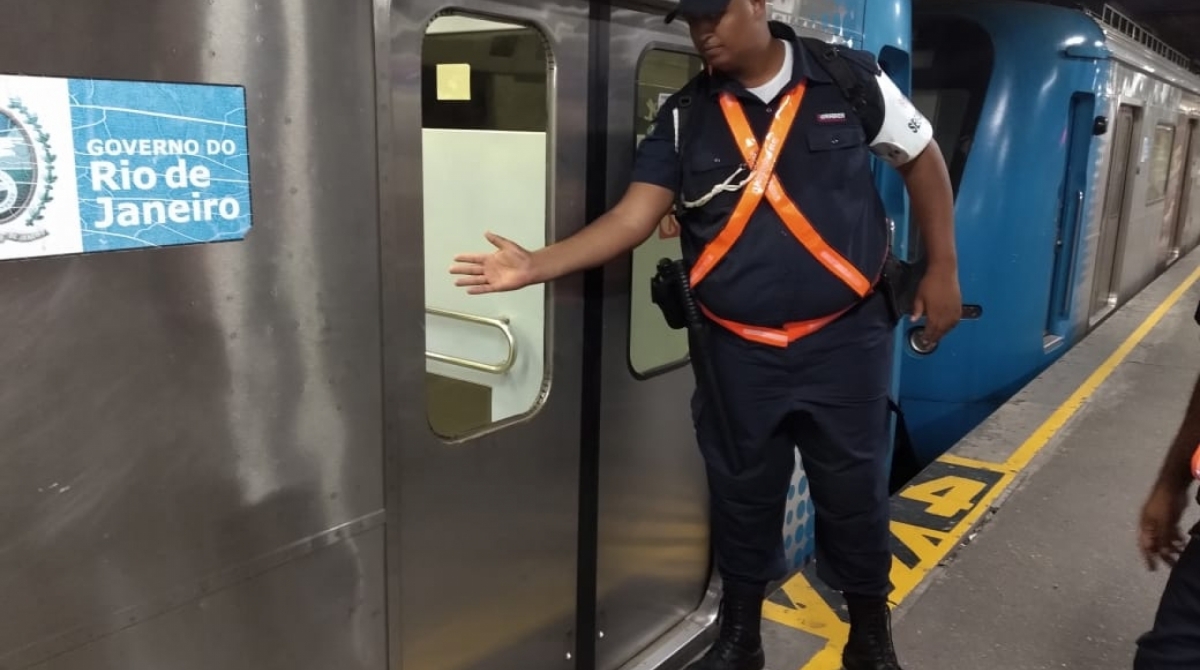 Tr&ecirc;s composi&ccedil;&otilde;es foram depredadas  - Divulgação/Supervia