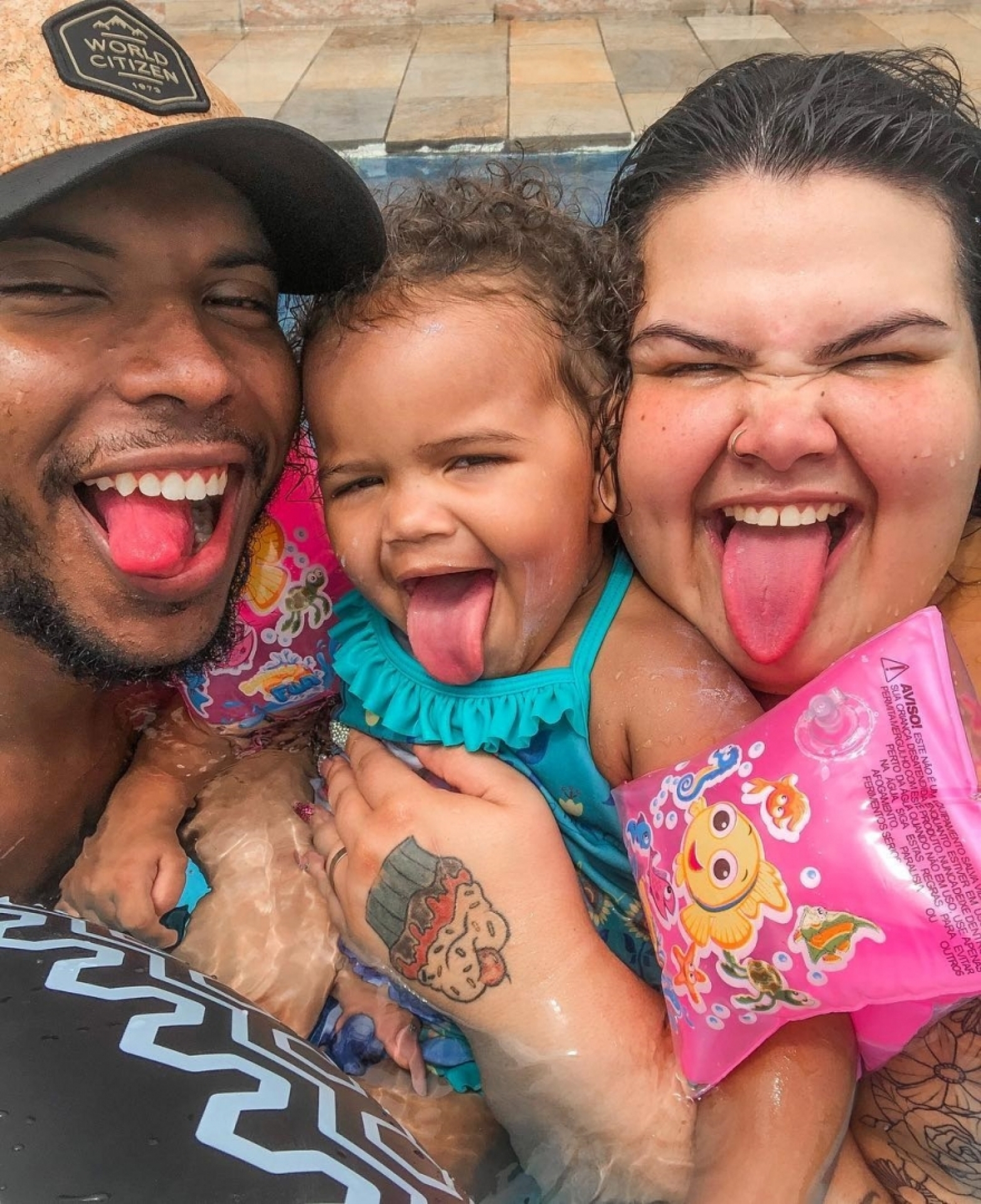 Thais Carla com o marido, Israel, e a filha Maria