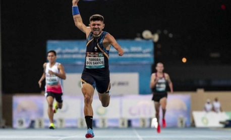 Na abertura das Paralimpíadas de Tóquio, Petrúcio Ferreira e Evelyn Oliveira serão porta-bandeiras do Brasil