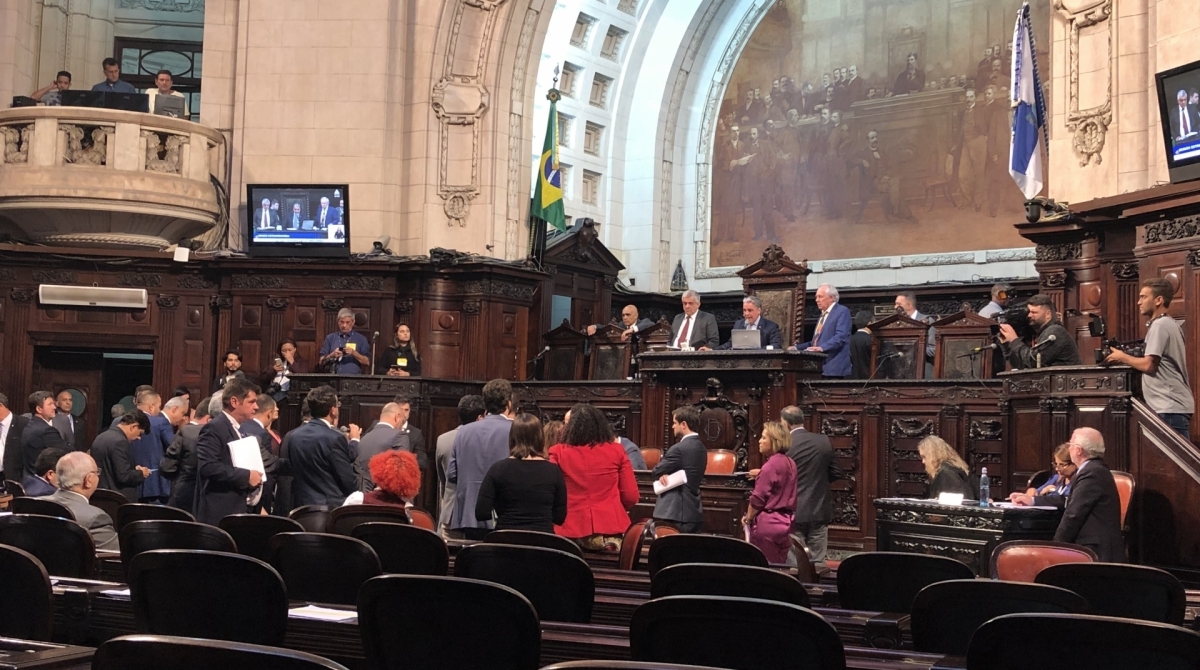 Deputados entram em acordo e estendem calamidade financeira só até 2020 - Paloma Savedra / Agência O Dia