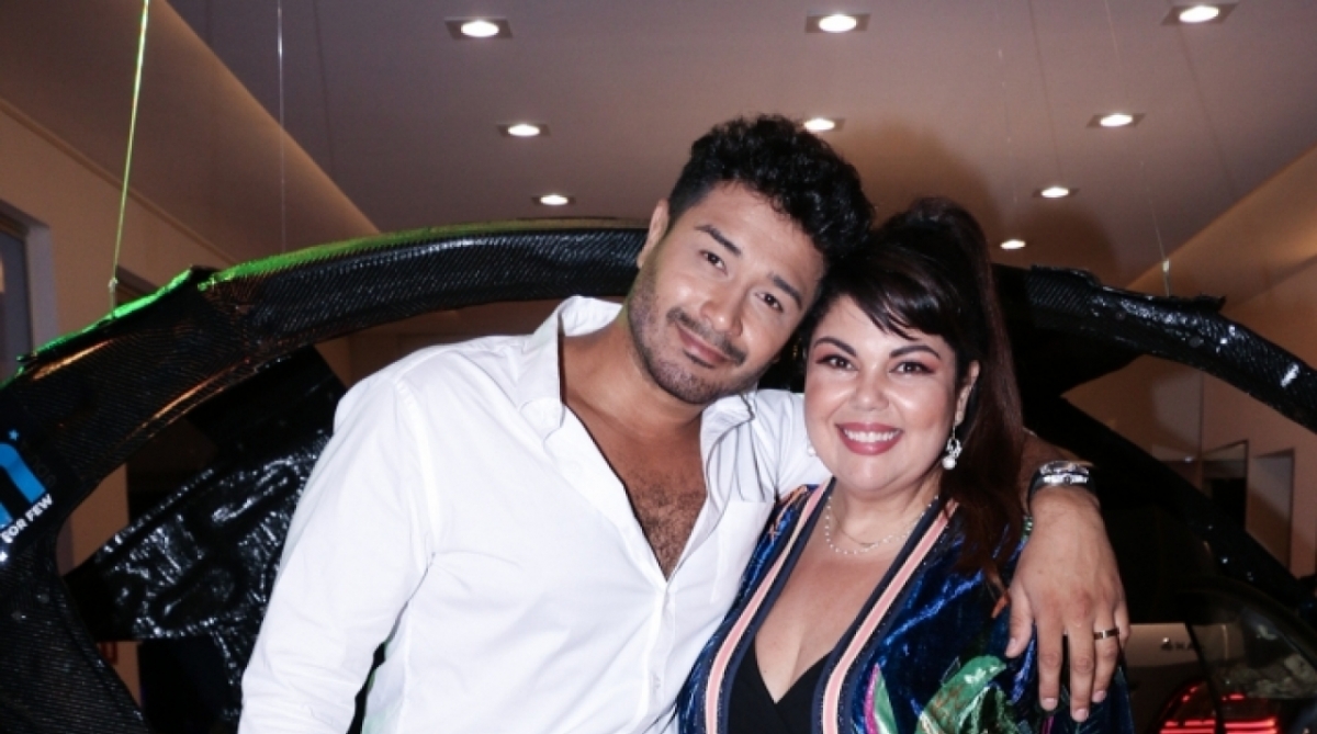 Fabiana Karla participa de evento ao lado do noivo Diogo Melo