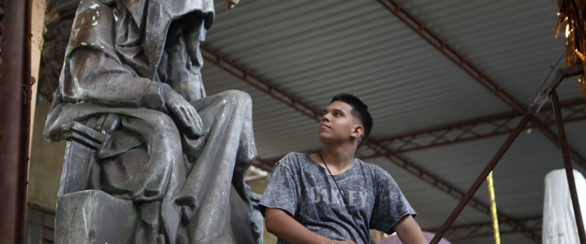 Rio, 13/11/2019 - Precariedade das escolas de Samba do grupo A. Barracao da Renascer de Jacarepagua., Zona da Leopoldina, Centro do Rio. Na Foto Gabriel Macedo. Foto: Ricardo Cassiano/Agencia O Dia