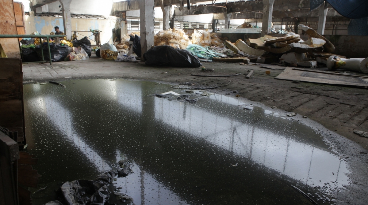 Rio, 13/11/2019  - Precariedade das escolas de Samba do grupo A. Barracao da Renascer de Jacarepagua., Zona da Leopoldina, Centro do Rio. Foto: Ricardo Cassiano/Agencia O Dia