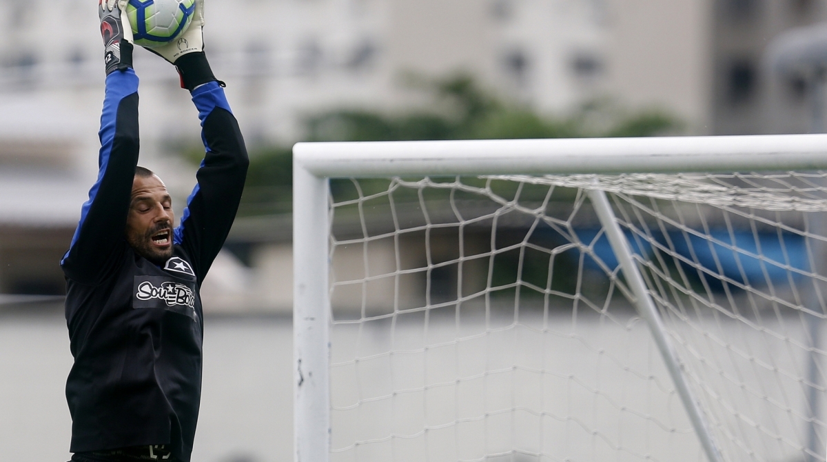 Diego Cavalieri será titular do Botafogo  contra o Cuiabá - Vitor Silva/Botafogo