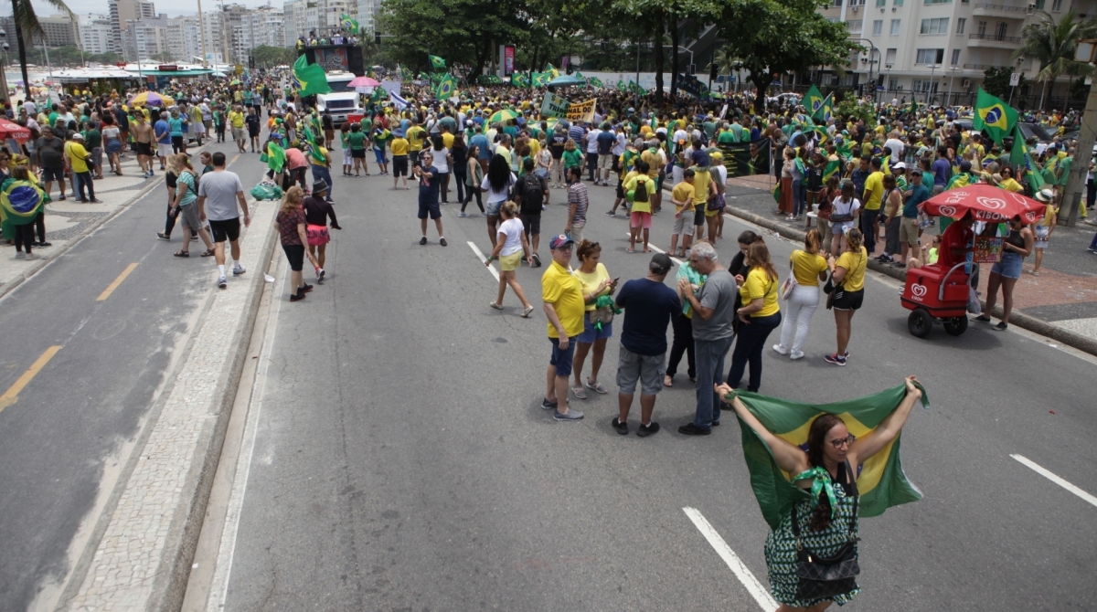 Rio, 17/11/2019  - Ato Pro Bolsonaro e contra Gilmar Mendes. Copacabana, zona sul  do Rio,  Foto: Ricardo Cassiano/Agencia O Dia