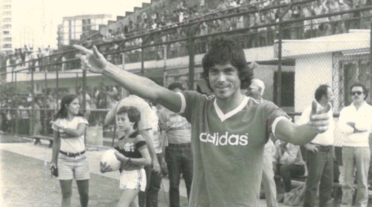 Lico na época em que defendia o time do Flamengo