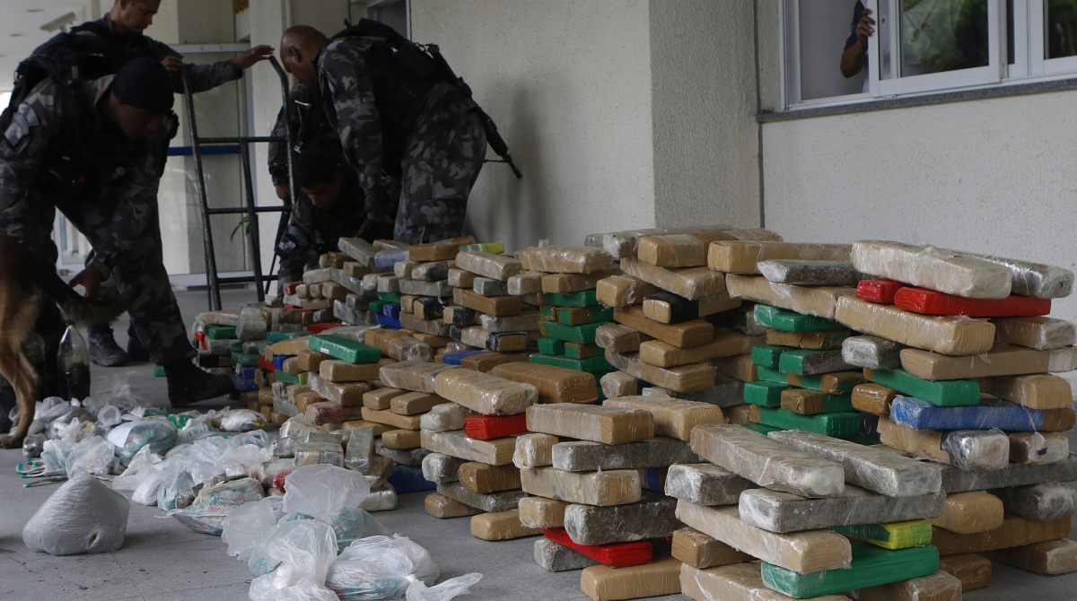 Droga apreendida - Reginaldo Pimenta / Agência O Dia