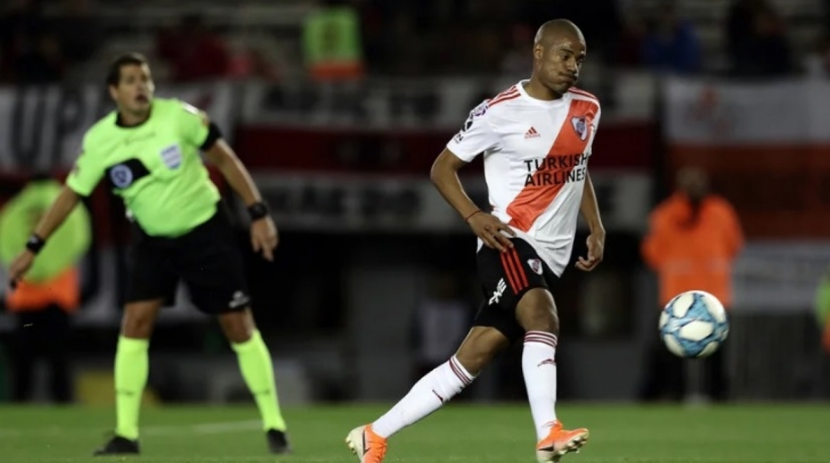 Nicolas De La Cruz é  um dos destaques do River Plate - (Foto: Alejandro Pagni/AFP)