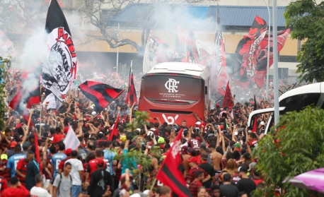 Rubro-negros antecipam 'AeroFla' para final da Libertadores