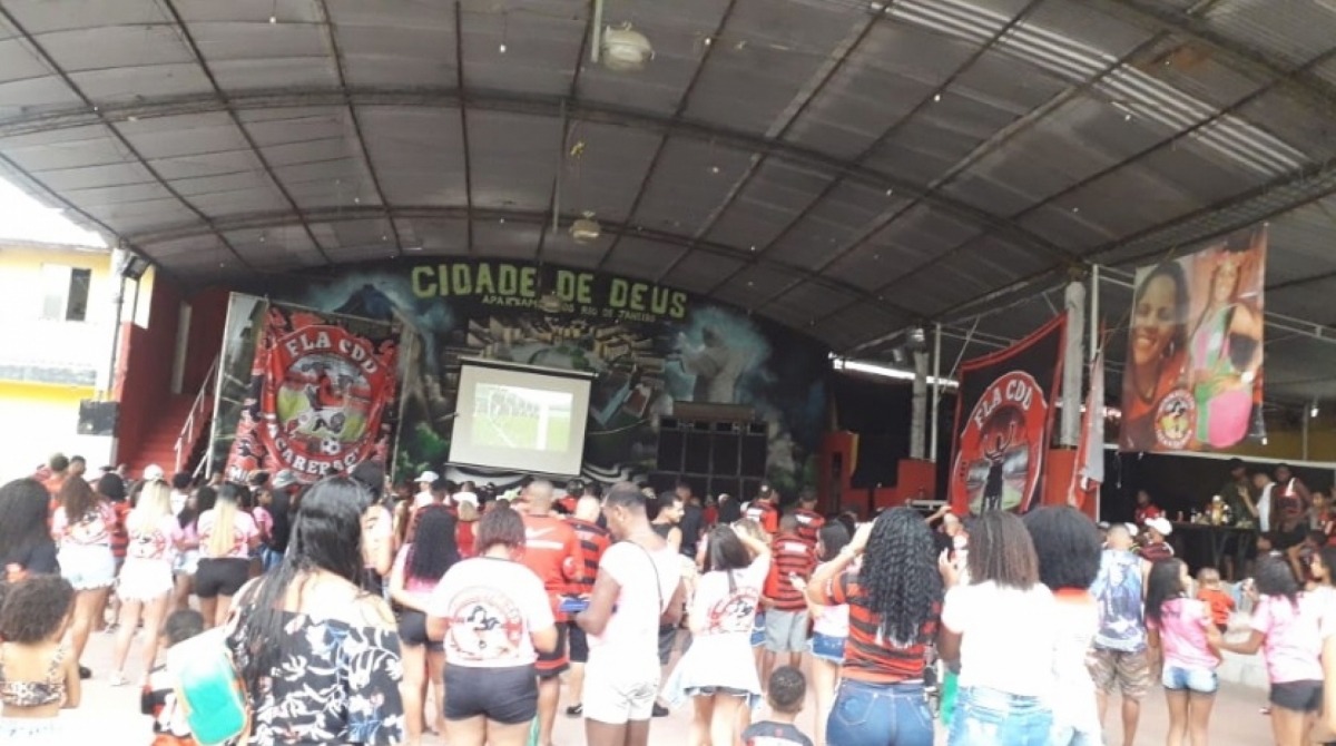 Torcida do Flamengo na Cidade de Deus