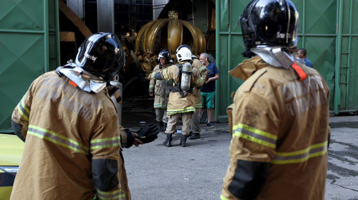 Rio de Janeiro 25/11/2019 - Principio de incendio no barracao da escola de Samba da Imp&eacute;rio Serrano no centro do Rio. Foto: Luciano Belford/Agencia O Dia