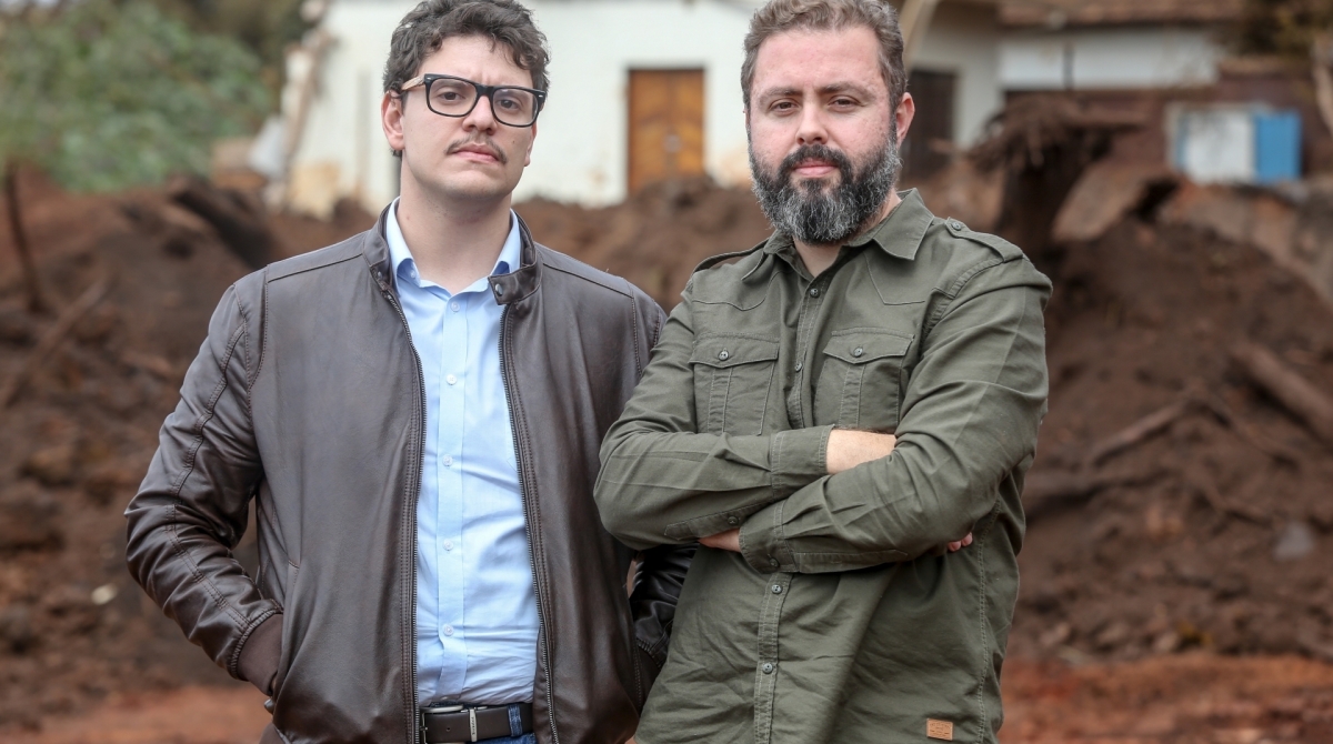 Os jornalistas mineiros Lucas Ragazzi (esquerda) e Murilo Rocha lançam livro no
Rio amanhã - divulgação