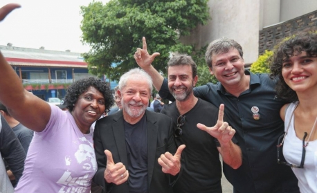 Lula avisa que no Rio só irá apoiar Freixo para governador
