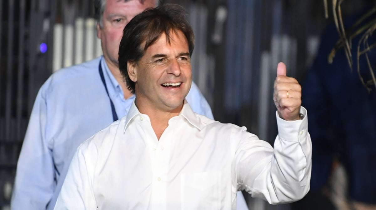 Bolsonaro diz que irá ao Uruguai se Lacalle Pou vencer, Mundo