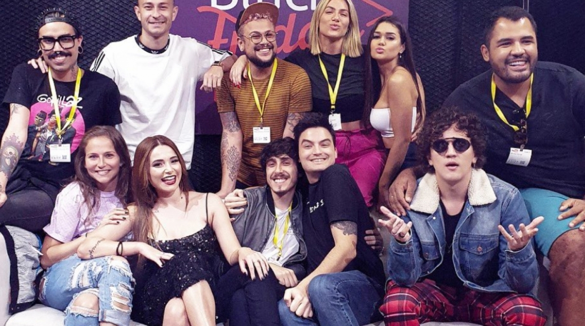 Influenciadores participam de 'Show da Black Friday'