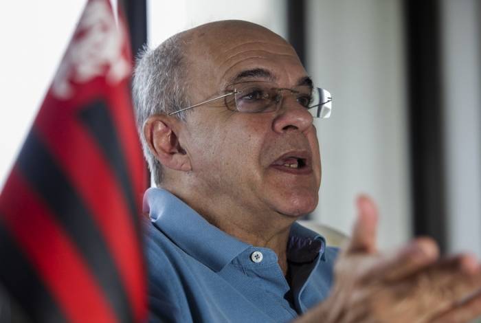 Bandeira de Mello, ex-presidente do Flamengo foi o convidado de ontem; ele garantiu que, como prefeito, vai corrigir injustiças do IPTU